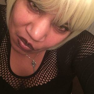 Meet your Posher, Pamela